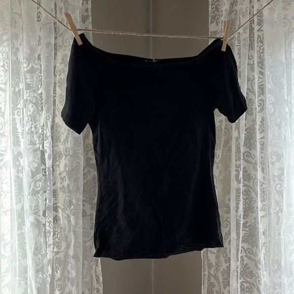 Black Scoop Neck Tee - Picture 1 of 2